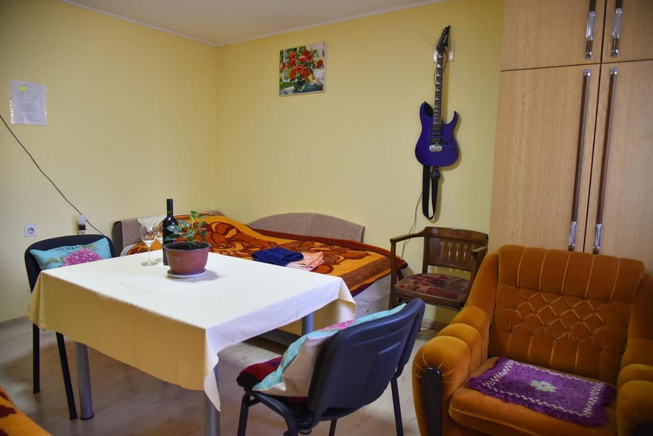 Sobe Masa Guest House ซูโบติกา ภายนอก รูปภาพ
