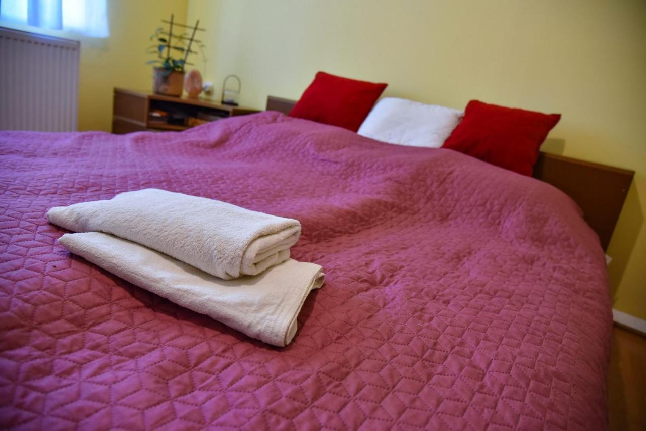 Sobe Masa Guest House ซูโบติกา ภายนอก รูปภาพ
